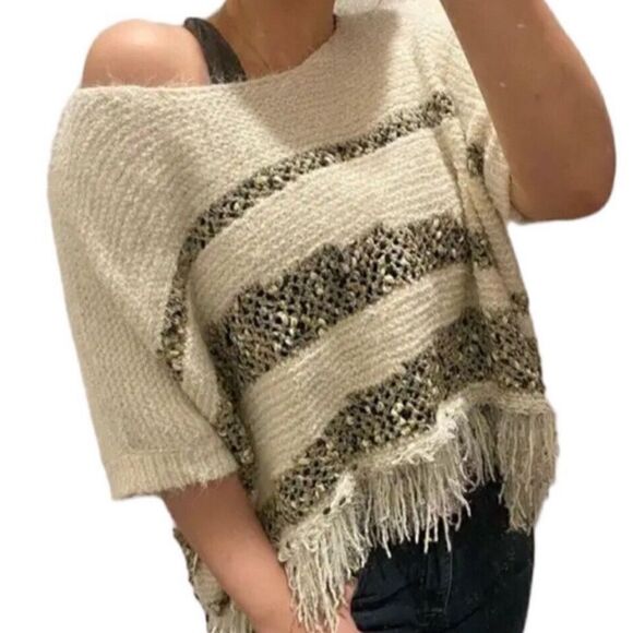 NWOT Moth Anthropologie Short Sleeve Fringe Poncho sweater Cream Metallic XL - Picture 7 of 7